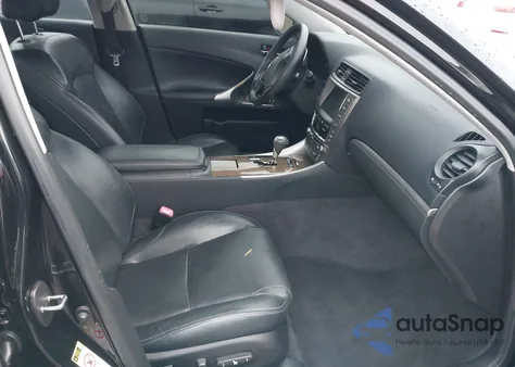 2011 Lexus Is 350 z USA, uszkodzony, nr VIN JTHCE5C26B5000470